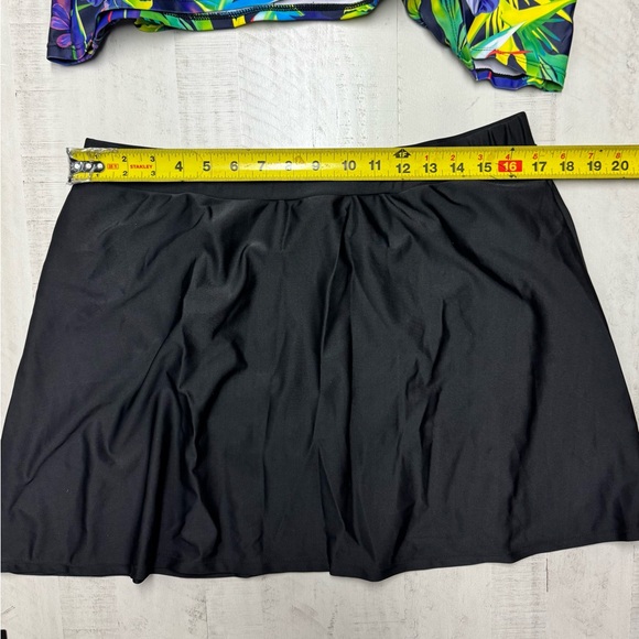 Floral Print Plus Size Tankini Swimsuit with Tummy Control Skirt /Skort - Picture 6 of 10